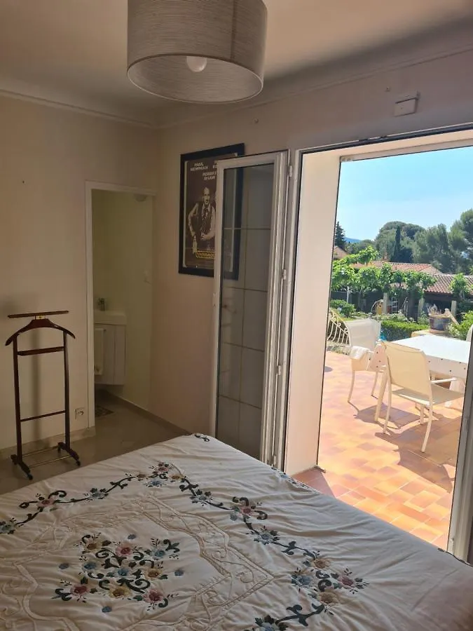 Villa Rima, Bas De Villa Vue Mer Avec Piscine A 200M Des Plages La Ciotat